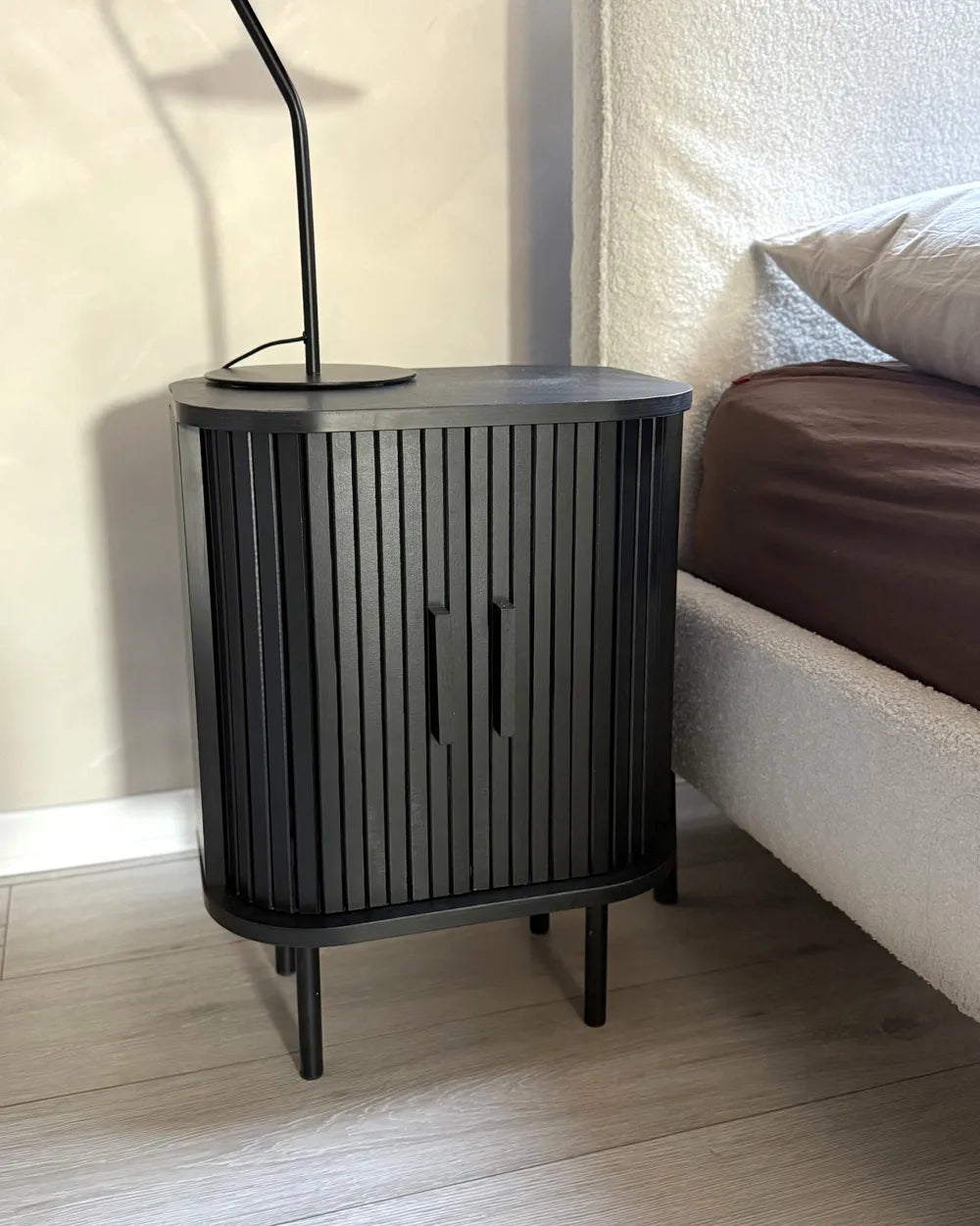 Bedside Table BRADLEY Black with Sliding Doors, Retro Nightstand with Storage, MDF & Pine Wood, 40 x 30 x 55 cm