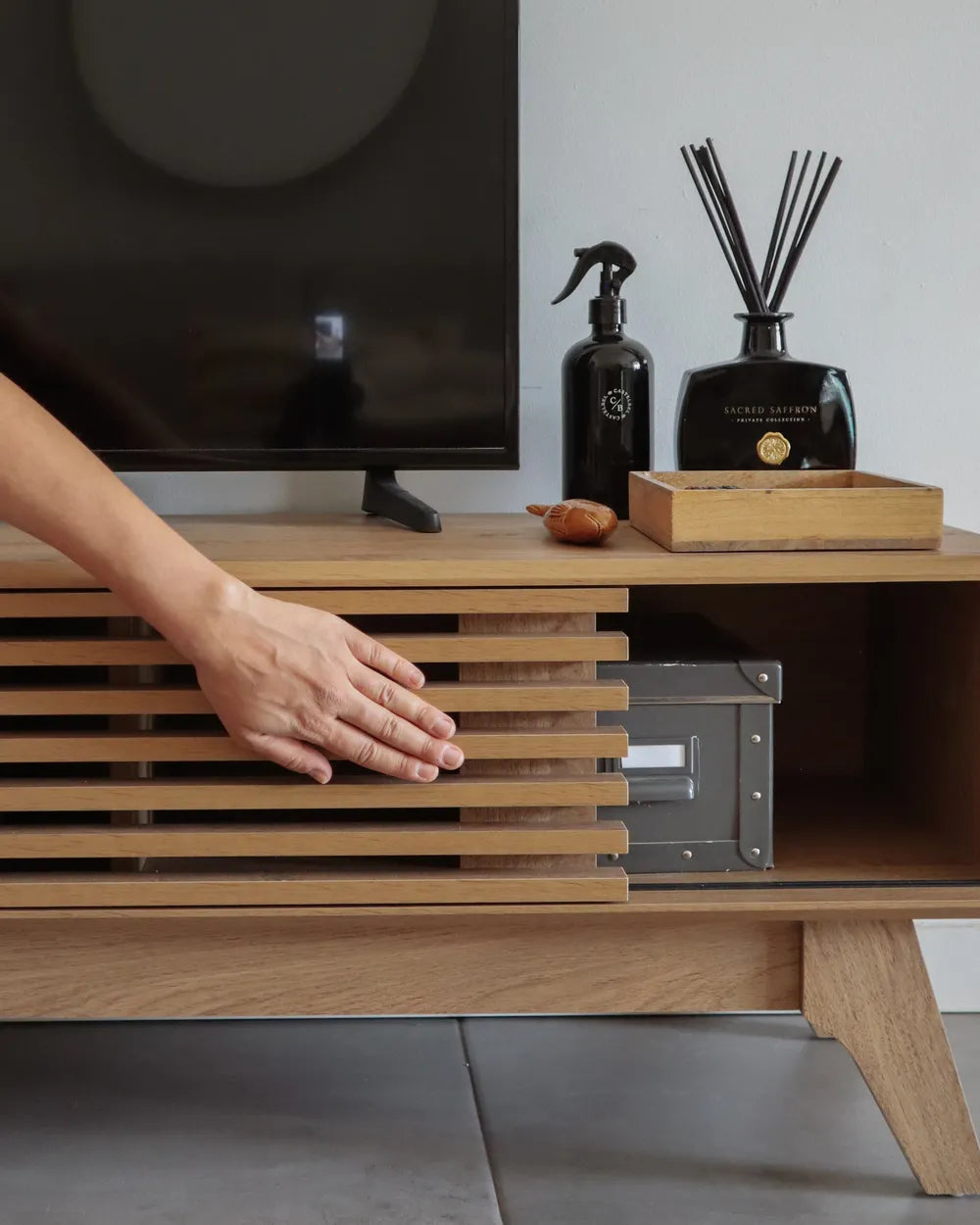 TV Stand TOLEDO Brown – Retro Wooden TV Cabinet with Sliding Doors, Cable Management, Up to 80 kg Load