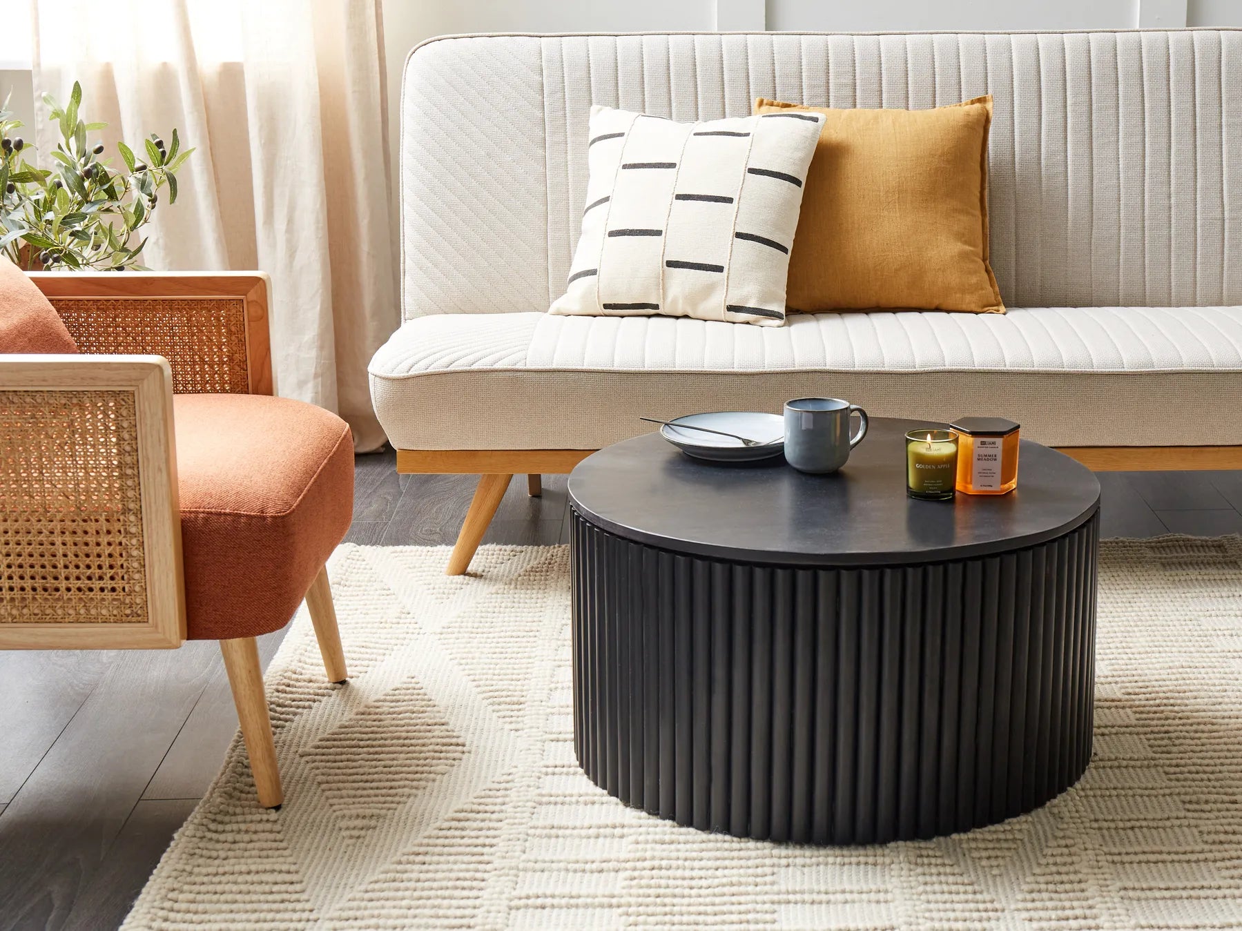 Large Round Coffee Table with Storage, Solid Mango Wood, Brown Finish Oscherleben