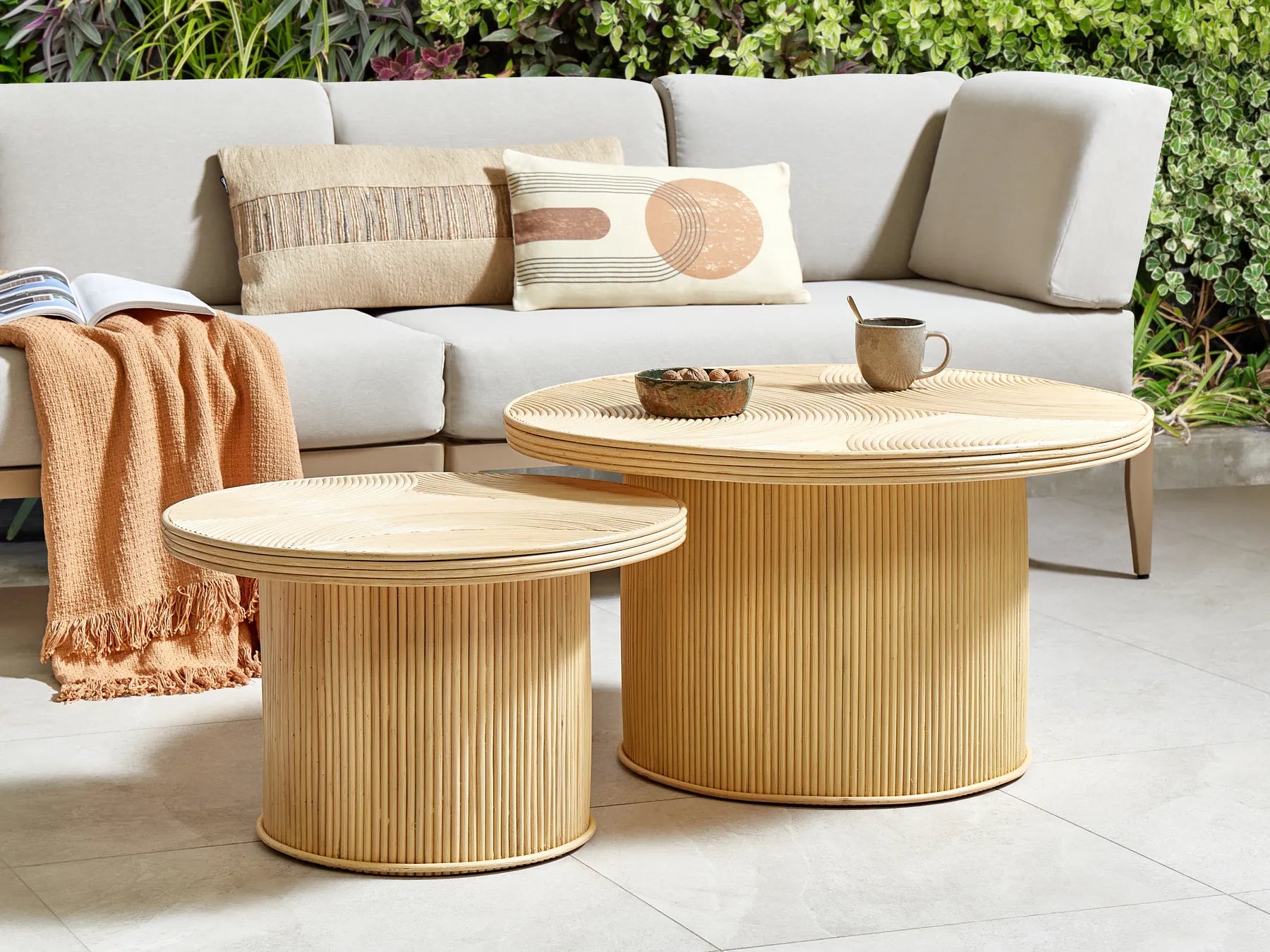 ILIOS Set of 2 Coffee Tables, Round Rattan Tables, Natural Finish, 80×80×45 cm & 60×60×39 cm
