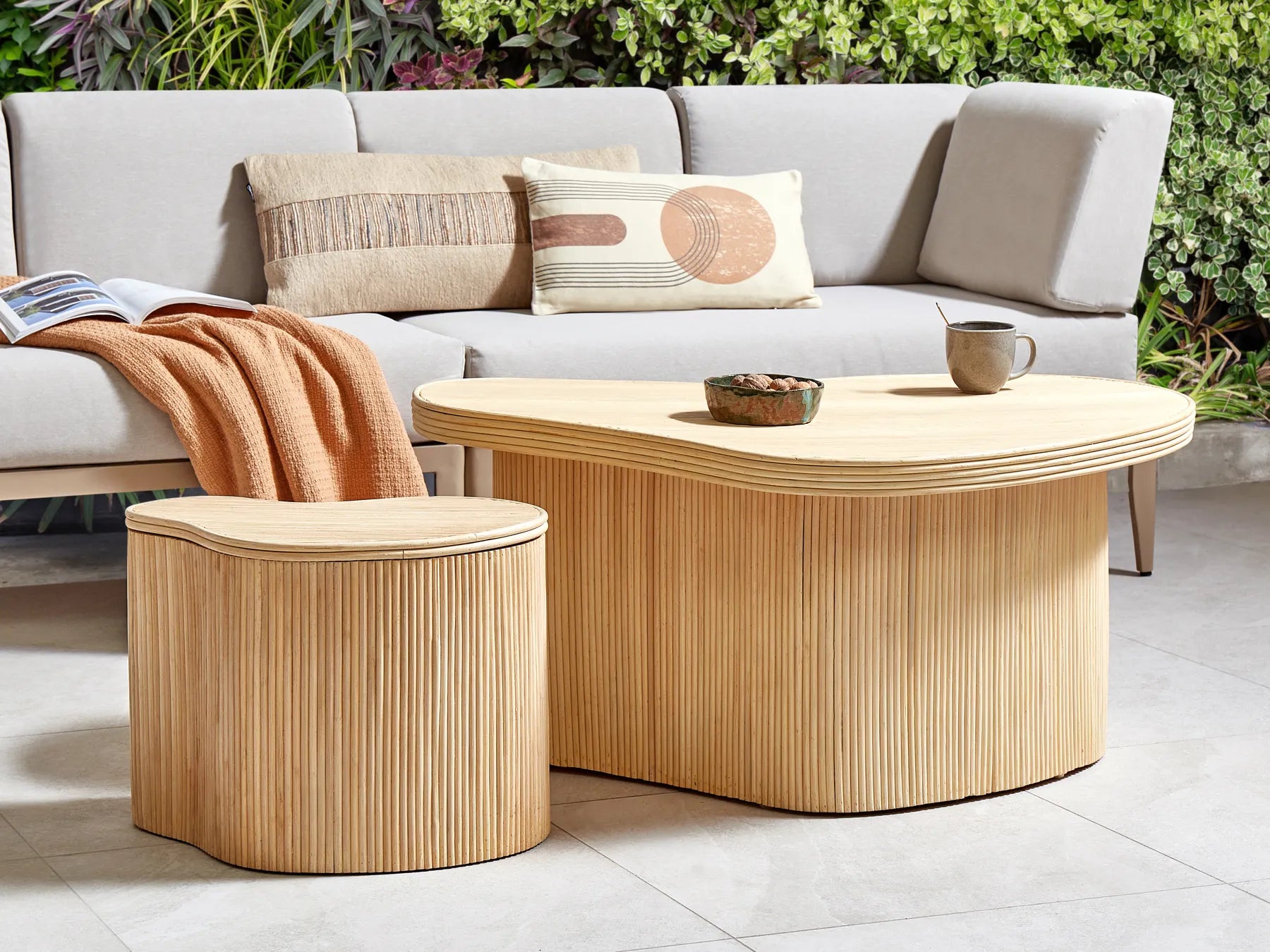 SALANTI Set of 2 Coffee Tables, Natural Rattan Storage Nesting Tables, Irregular Shape, 100×72×45 cm & 50×37×38 cm